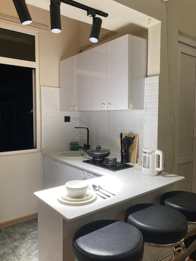 Apartment Kostava 10 Batumi Ngoại thất bức ảnh